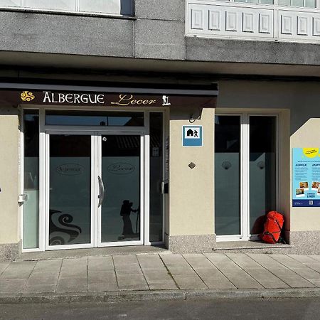 Albergue Lecer Sobrado Porta Exterior photo